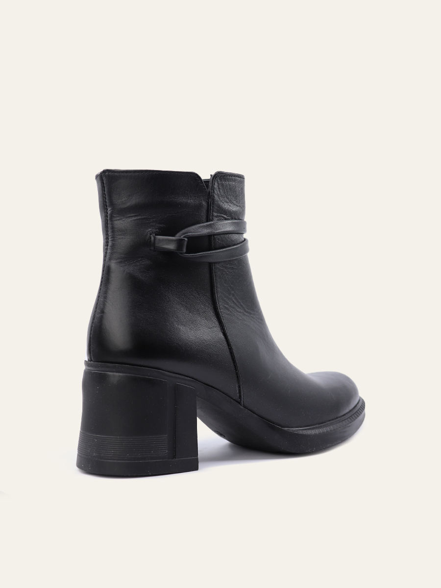 STRUCTURED HEEL BOOTS — 4