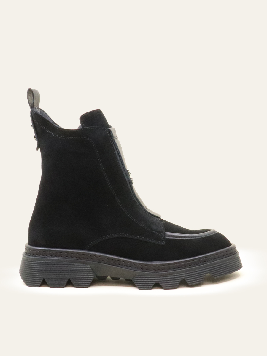 BLACK SUEDE