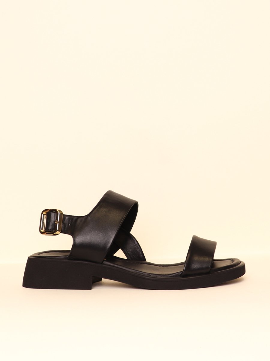 ESSENTIAL STRAP SANDALS
