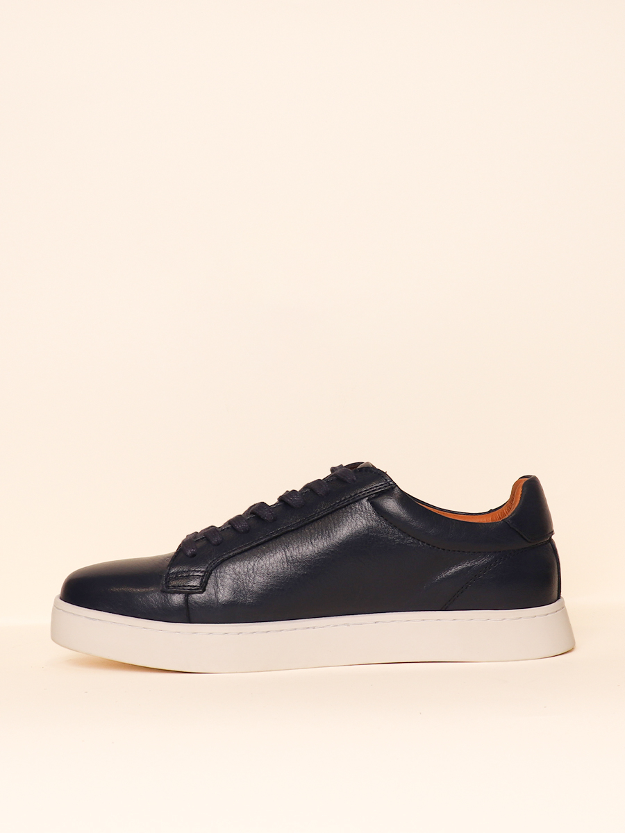 URBAN ESSENTIAL SNEAKERS — 5