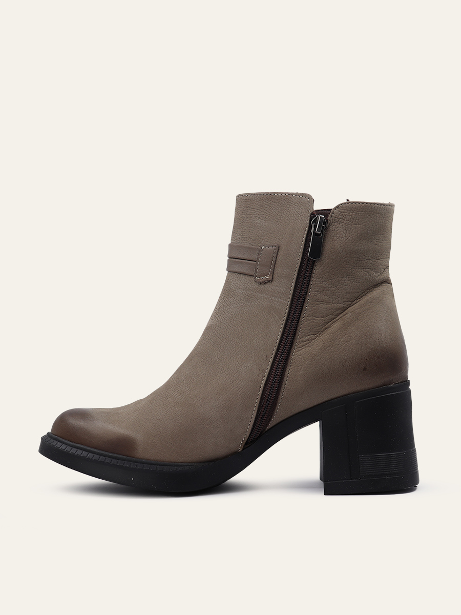 STRUCTURED HEEL BOOTS — 5
