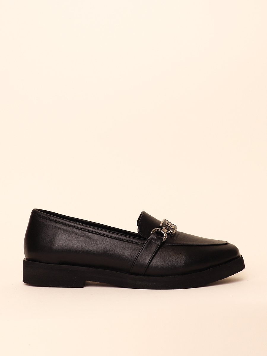 CLASSIC CHAIN LOAFERS