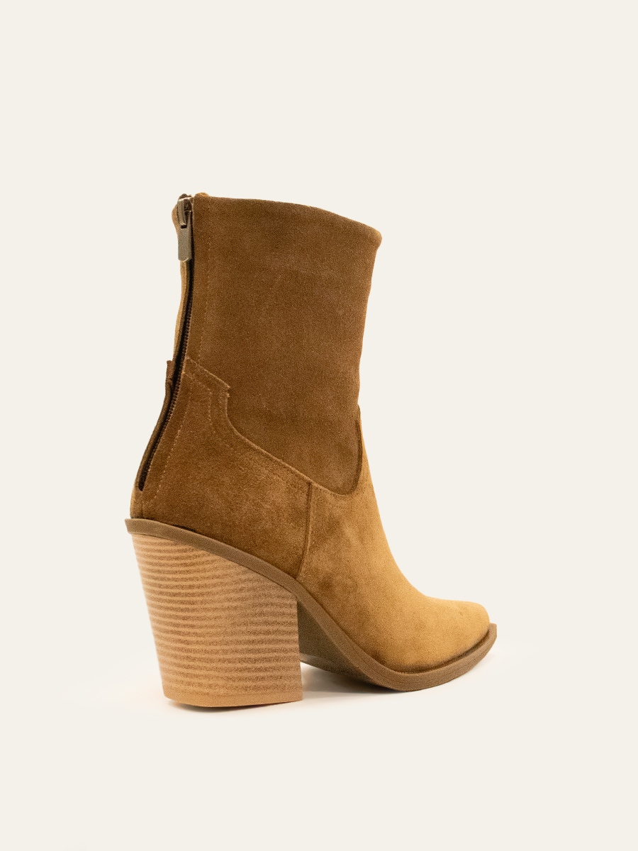 MODERN WESTERN BOOTS — 3