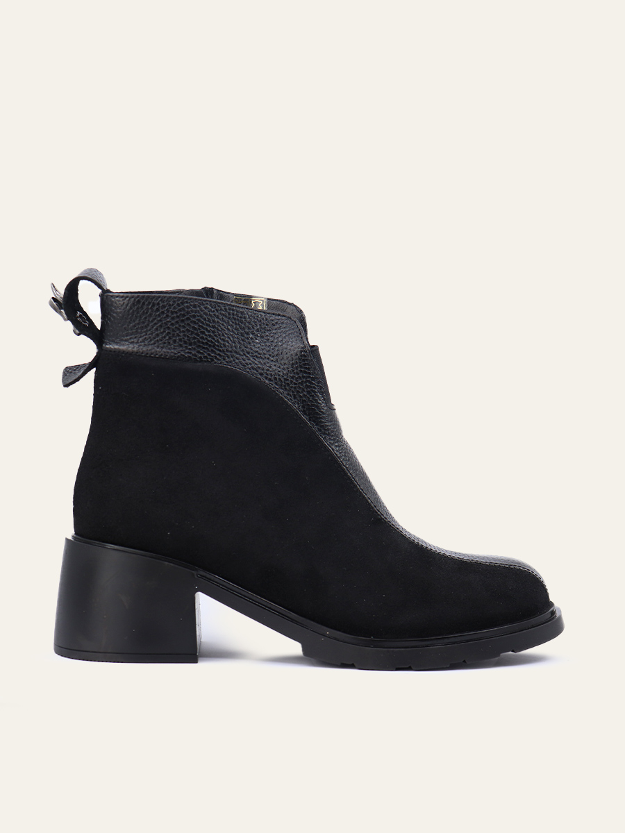 BLACK SUEDE