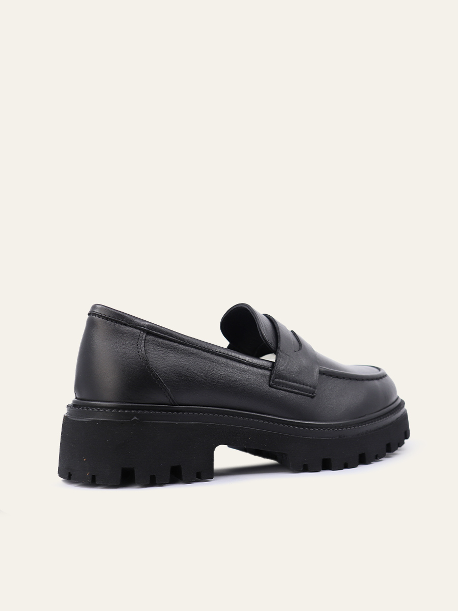 URBAN CHUNKY LOAFERS — 7