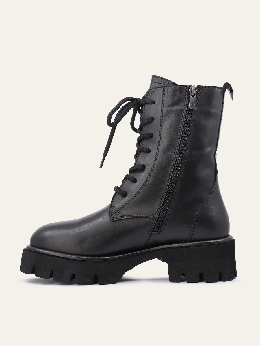 SUEDE LACE-UP BOOTS — 5