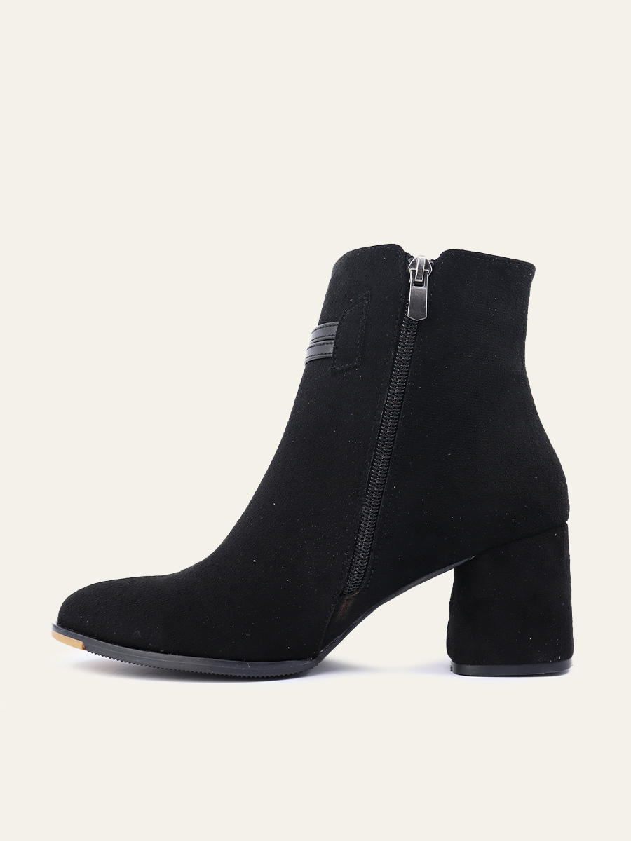 VELVET STRAP BOOTS — 6