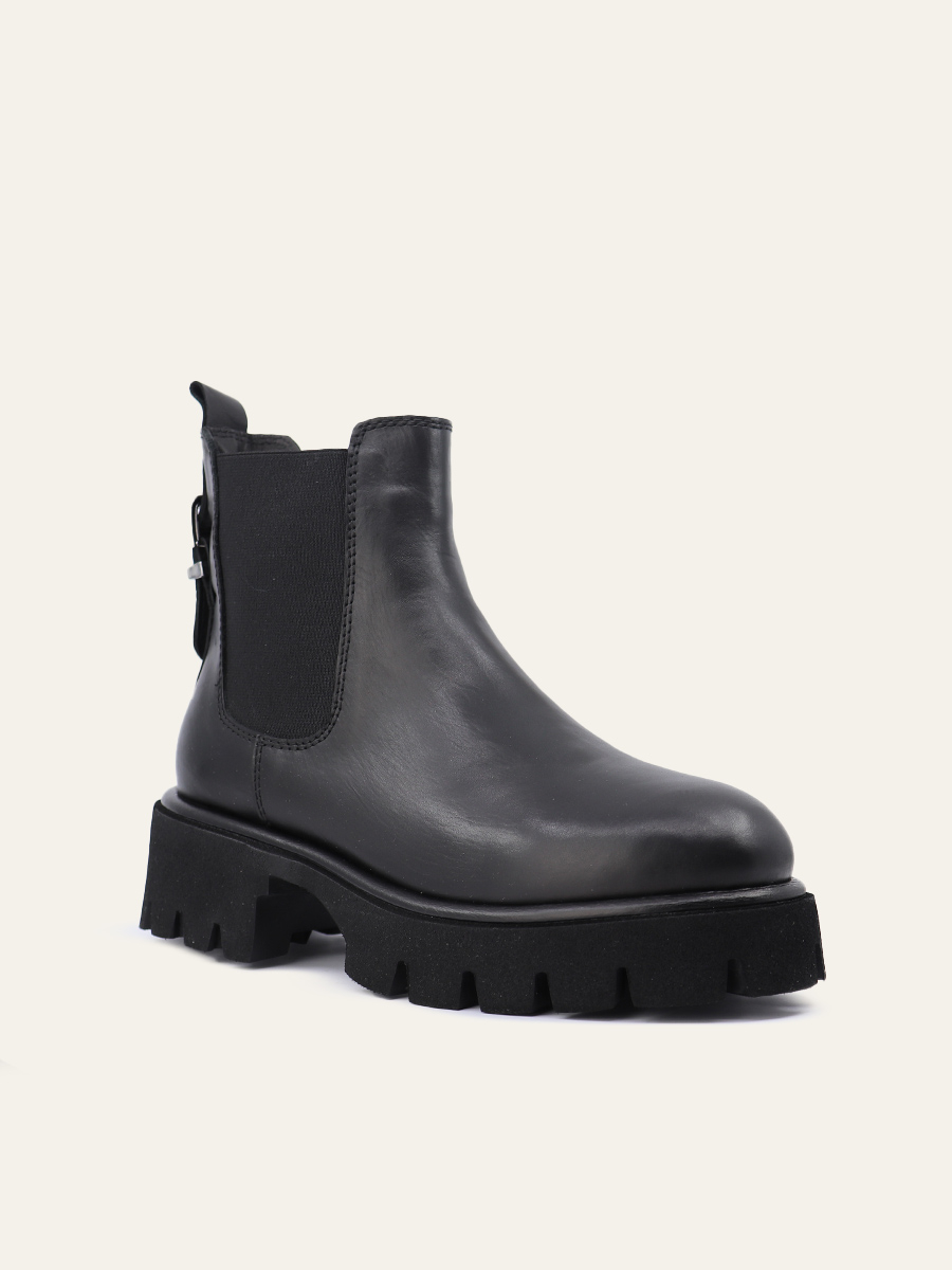 ESSENTIAL CHELSEA BOOTS — 3