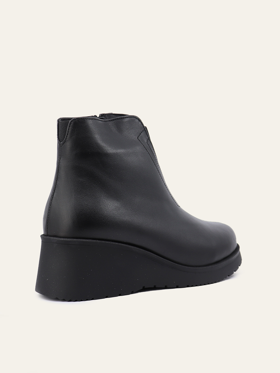 HIDDEN WEDGE ANKLE BOOTS — 7