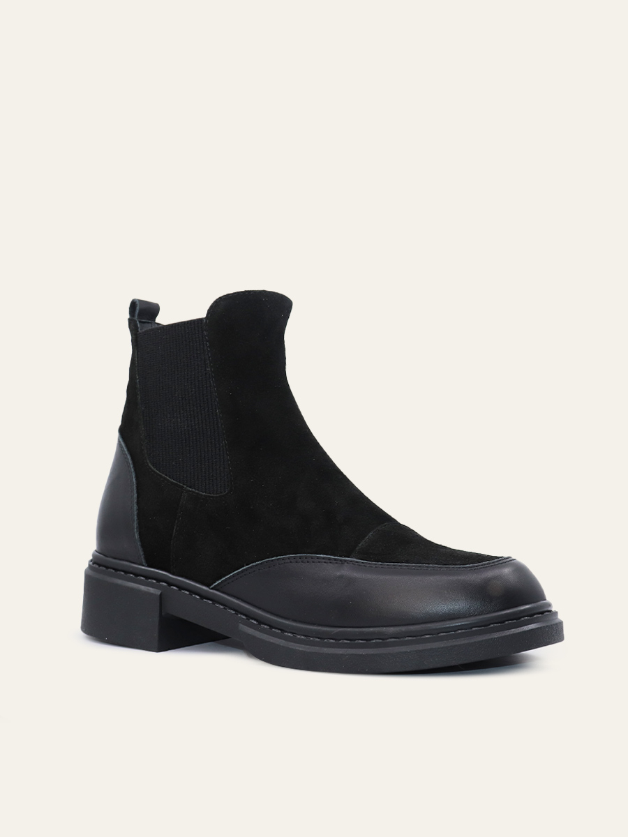 BLEND CHELSEA BOOTS — 6