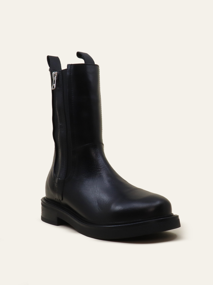 ZIP CHELSEA BOOTS — 5