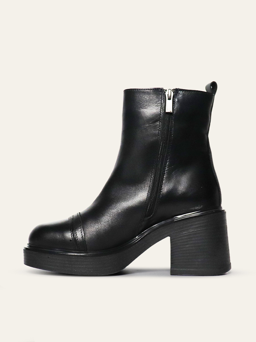 BUCKLE DETAIL BLOCK BOOTS — 4