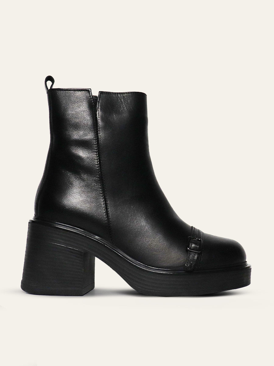 BUCKLE DETAIL BLOCK BOOTS — 3