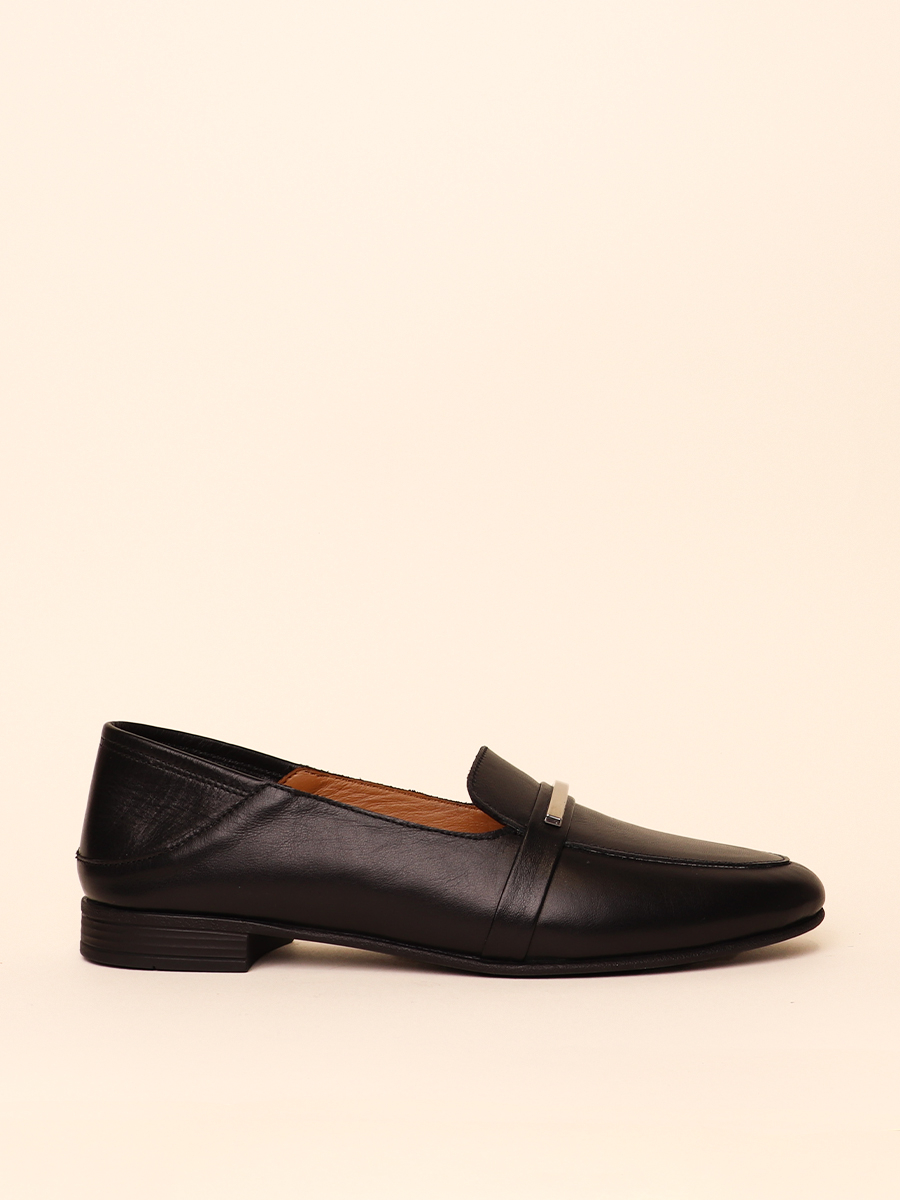 POLISHED LEATHER LOAFERS