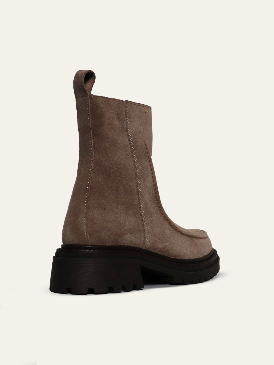 MODERN ANKLE BOOTS