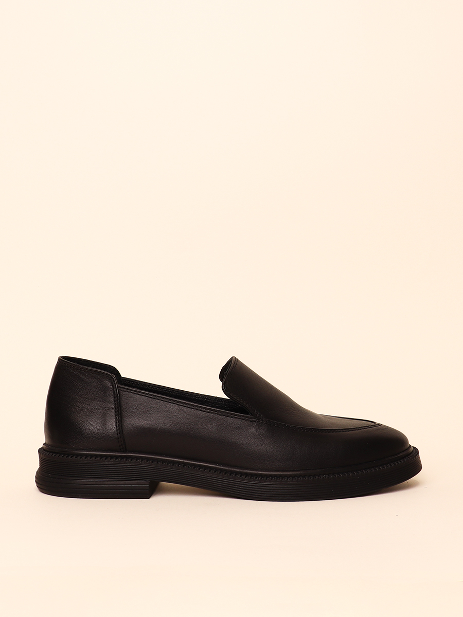CLASSIC LOAFERS