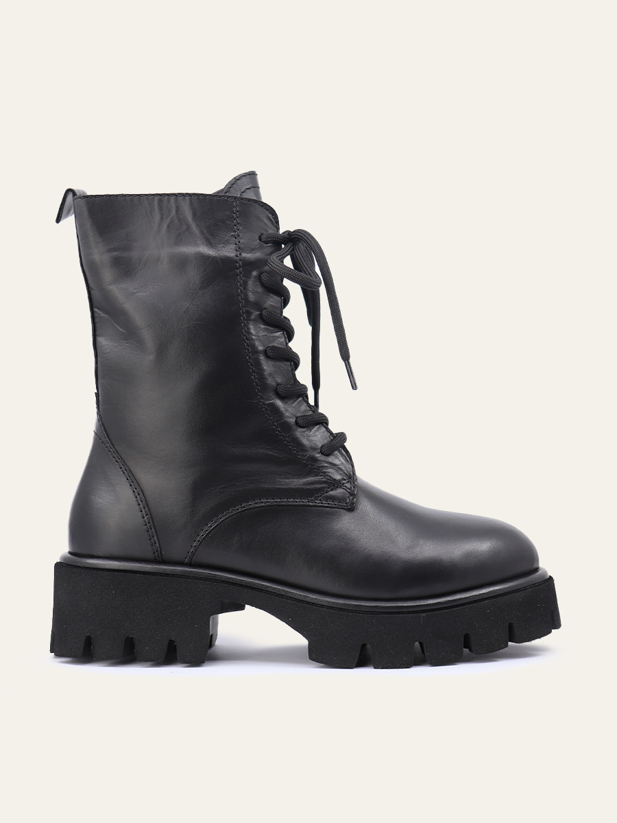 SUEDE LACE-UP BOOTS — 4