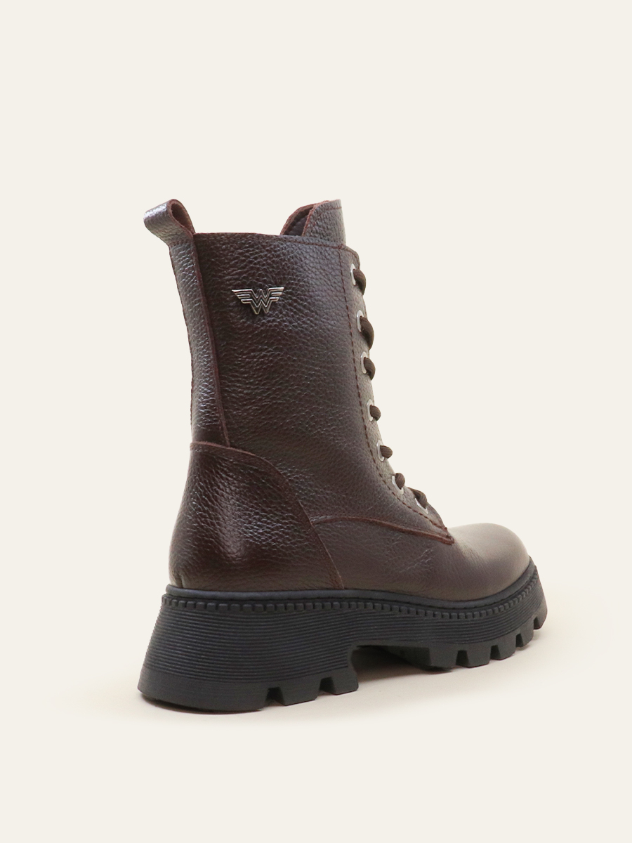 TEXTURED LACE-UP BOOTS — 7