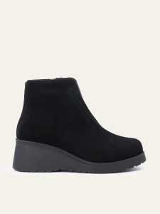 BLACK SUEDE Product Thumbnail