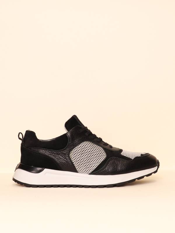 SPORTIVE MESH DETAIL
