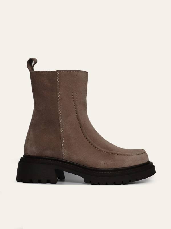 MODERN ANKLE BOOTS