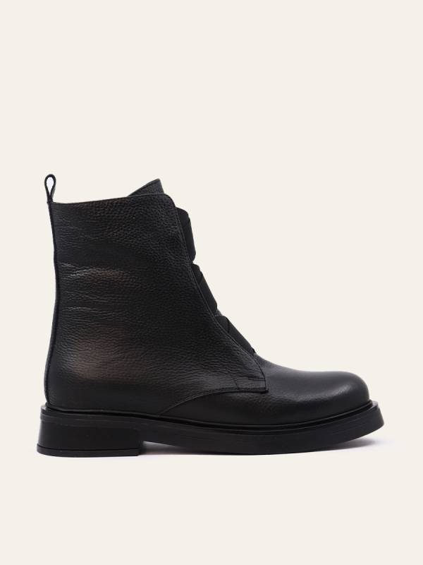 TEXTURED ELASTIC ANKLE BOOTS