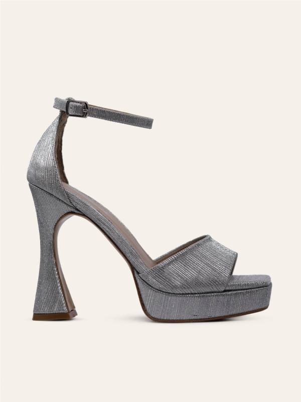 SCULPTED PLATFORM HEELS