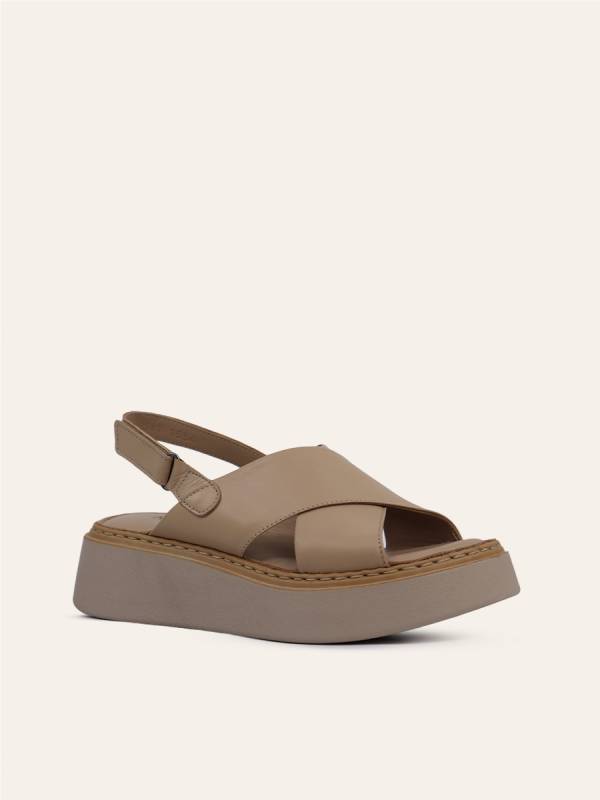 CROSS STRAP PLATFORM SANDALS — 3