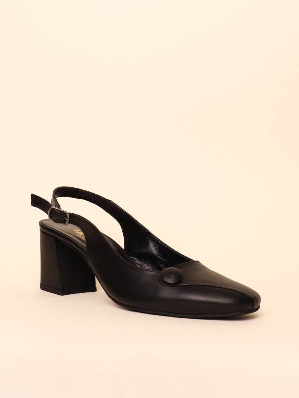 BUTTON DETAIL SLINGBACKS — 3
