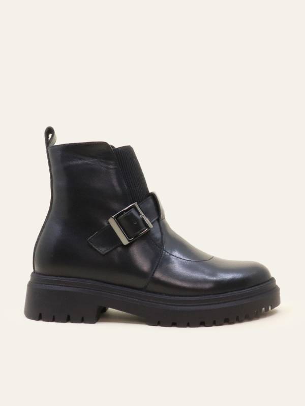 CHUNKY BUCKLE BOOTS