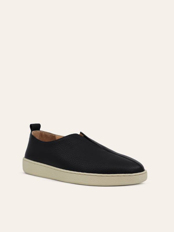 MINIMAL SLIP-ON SNEAKERS — 3