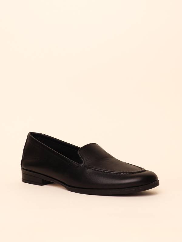 ESSENTIAL LOAFERS — 3