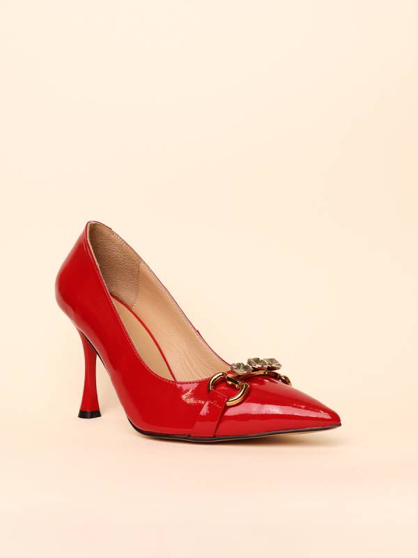 CHAIN POINTED PUMPS — 3