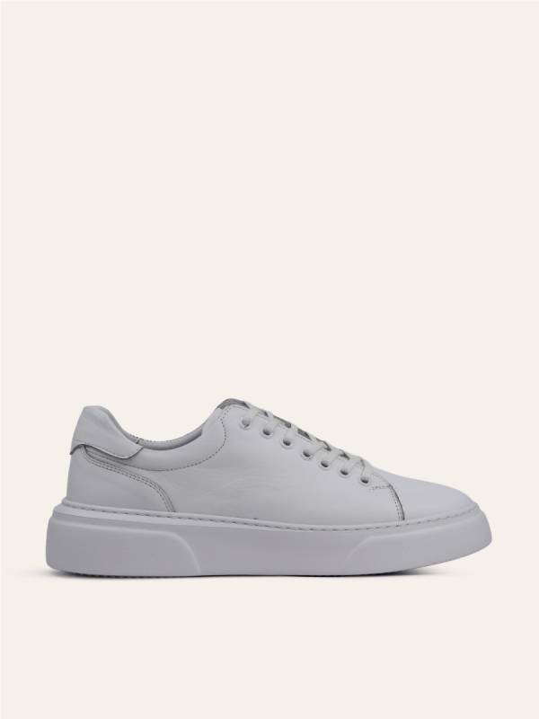 CLEAN CLASSIC SNEAKERS
