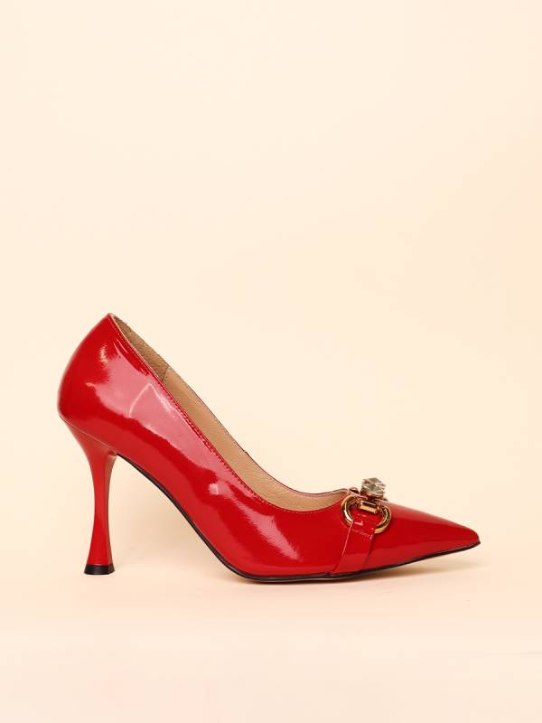 CHAIN POINTED PUMPS