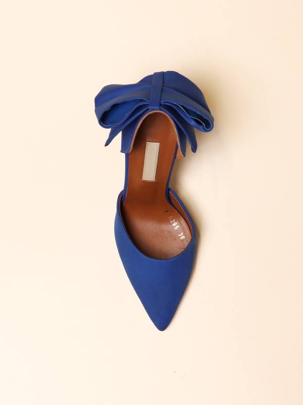 ROYAL BOW HEELS — 4