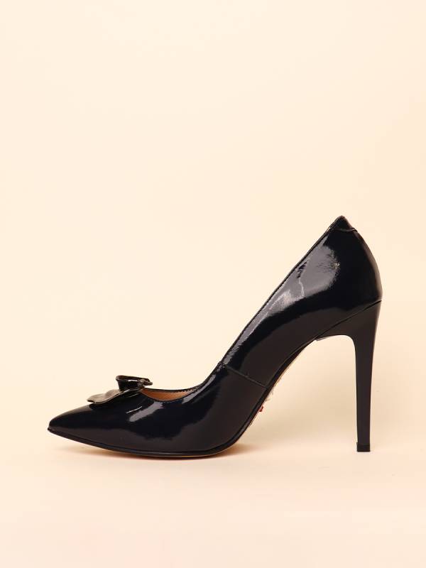 PETAL DETAIL PUMPS — 2