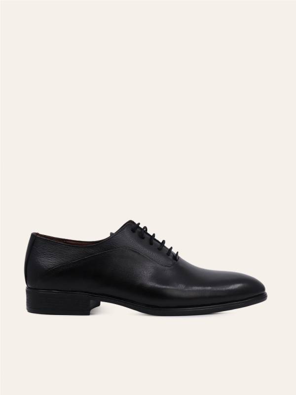 ESSENTIAL LEATHER DERBIES