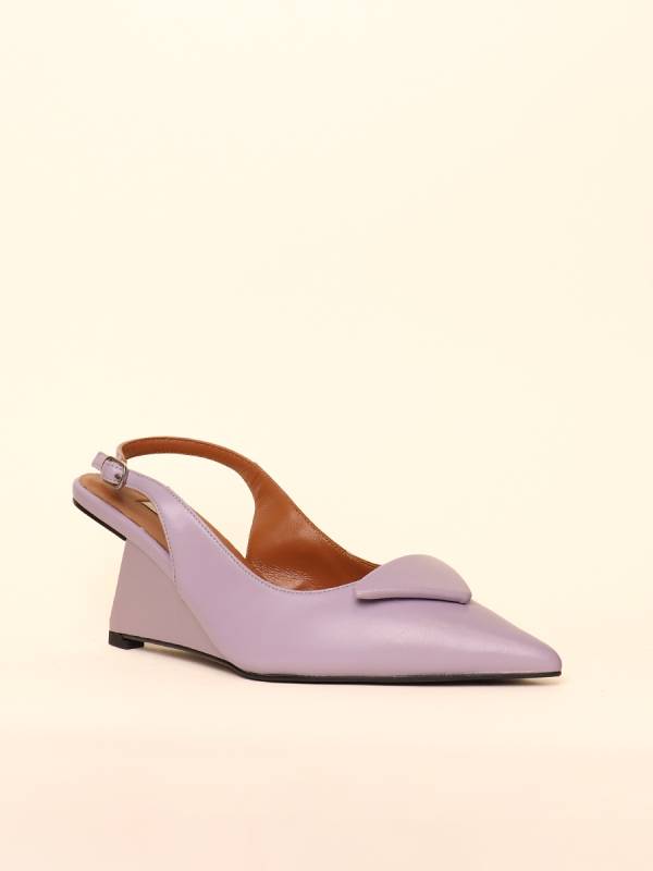 STRUCTURED BOW HEELS — 3
