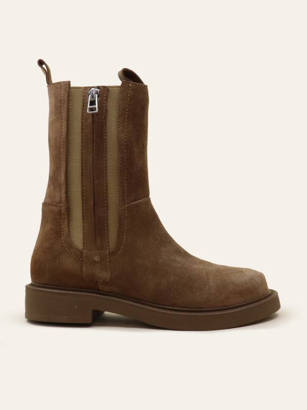 ZIP CHELSEA BOOTS
