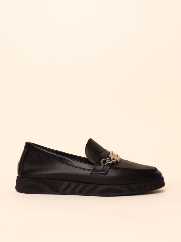 REFINED CHAIN LOAFERS
