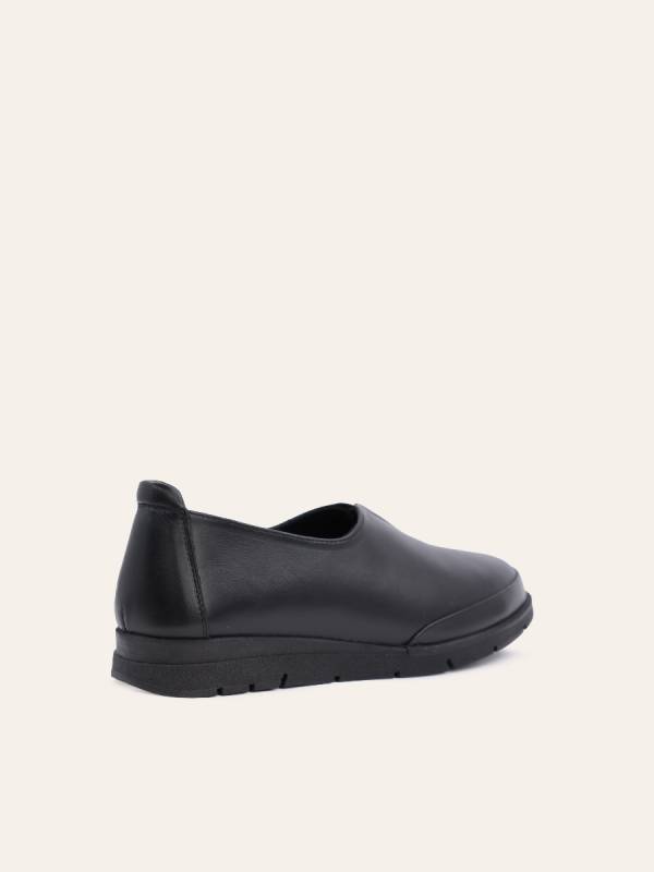 CLEAN SLIP-ON SHOES — 4