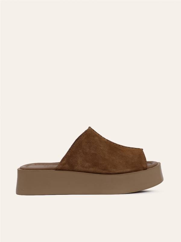 ELEVATED VELUR SLIDES