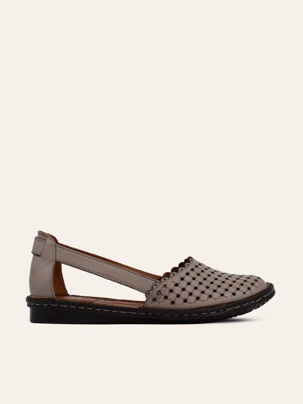 WOVEN CUT FLAT SANDALS