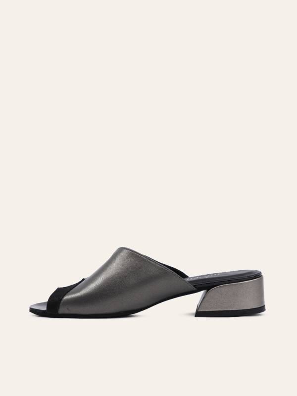 MINIMAL CONTRAST SLIDE HEELS — 2