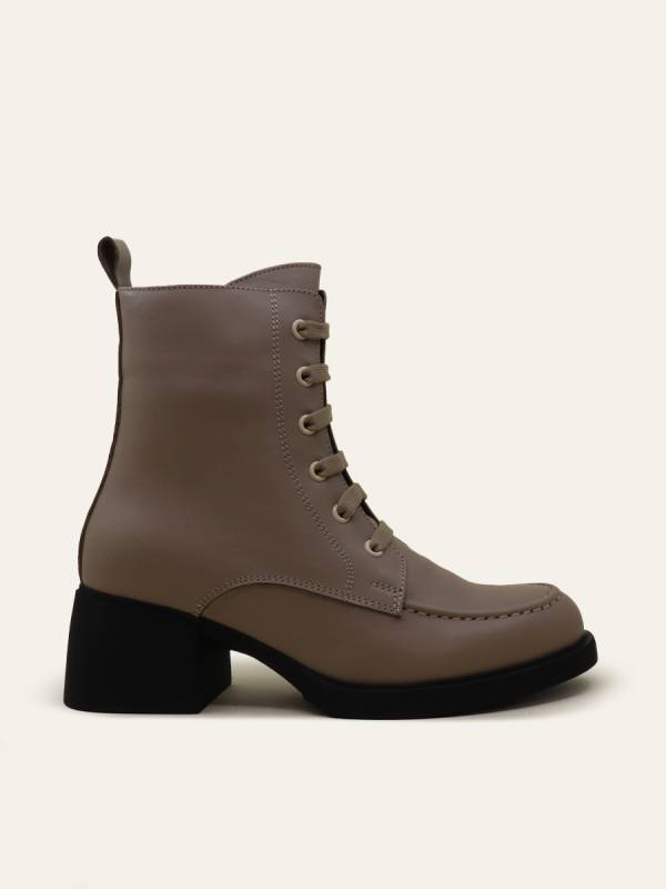 RETRO LACE-UP BOOTS