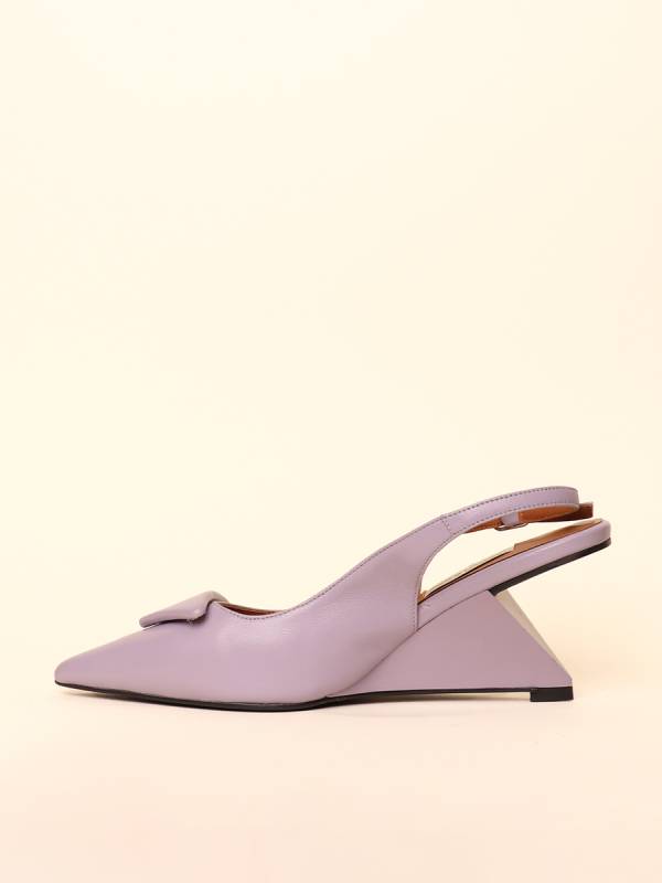 STRUCTURED BOW HEELS — 2