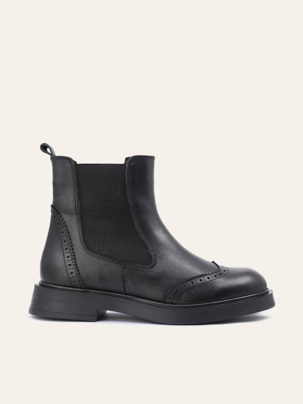 BROGUE CHELSEA BOOTS