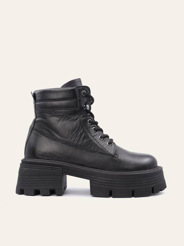 URBAN RISE BOOTS