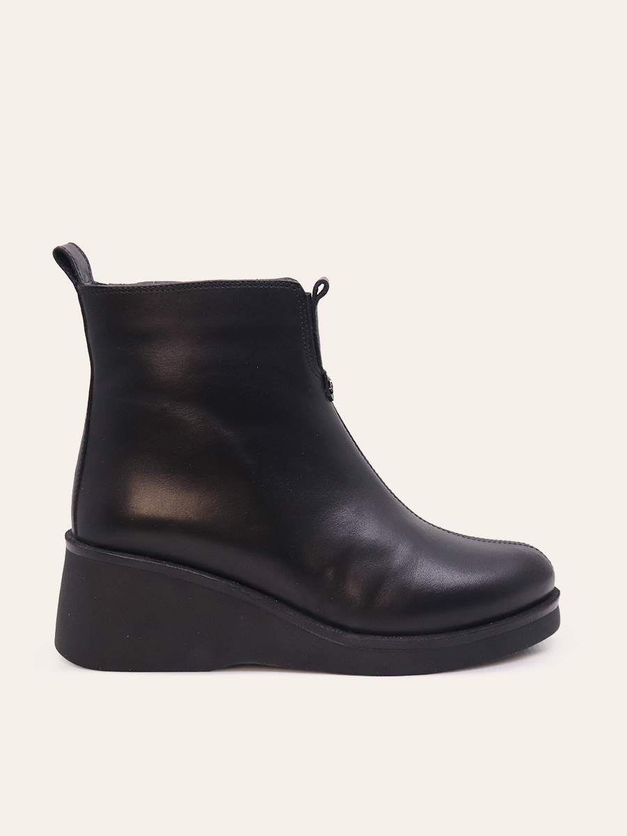 PLATFORM ANKLE BOOTS